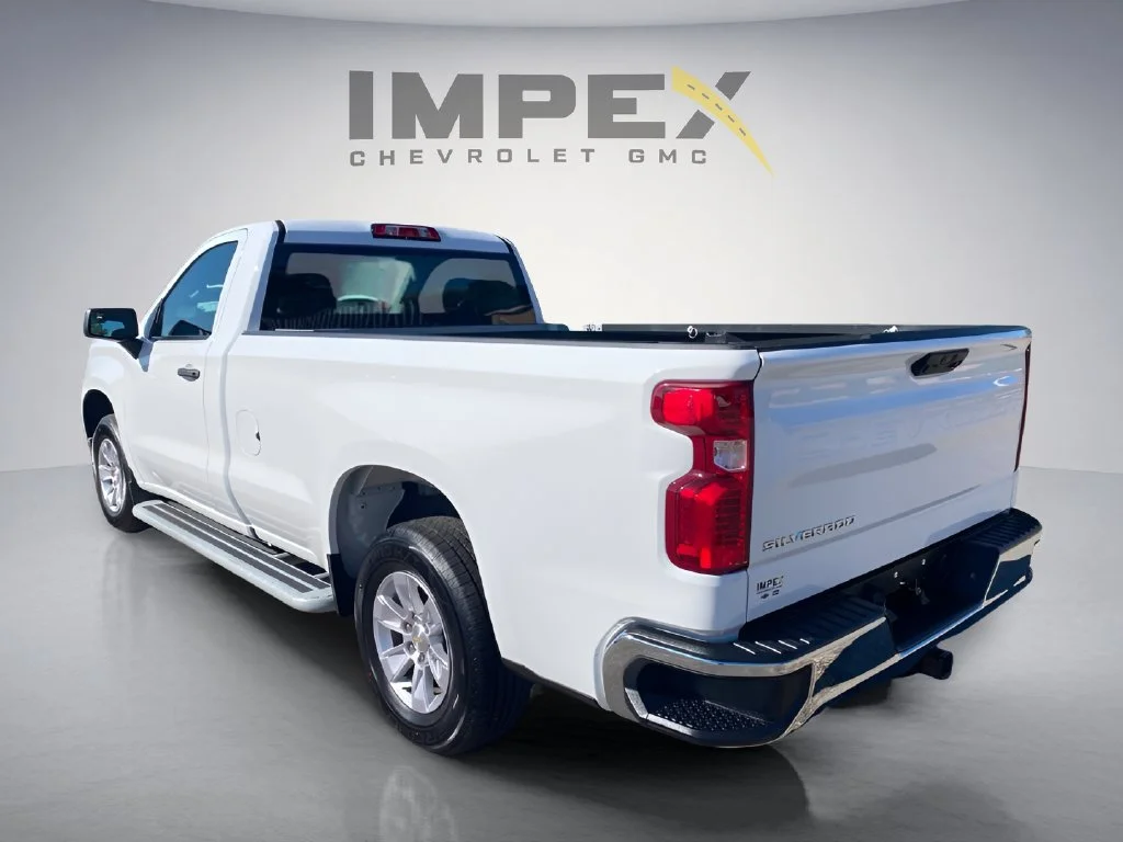Used 2025 Summit White Chevrolet WT image 3