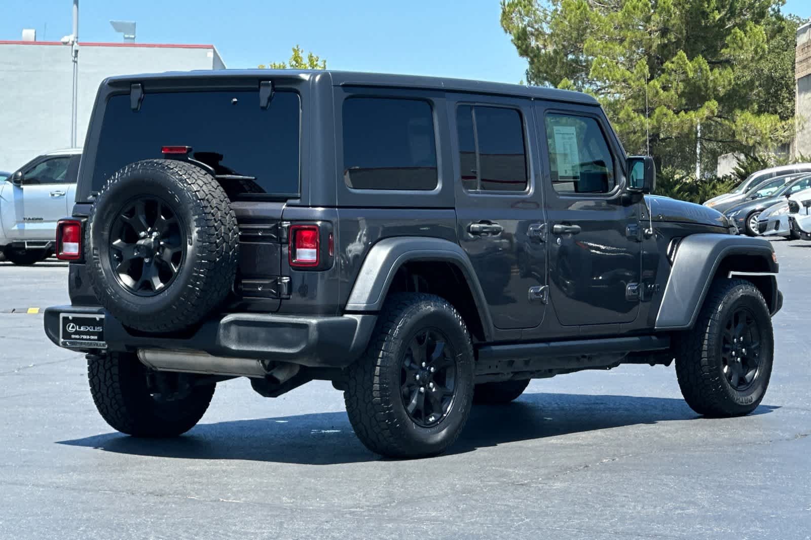 Used 2020 Granite Crystal Metallic Clearcoat Jeep Willys image 2