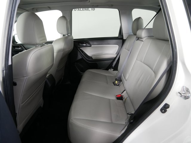 Used 2015 Satin White Pearl Subaru Limited image 13