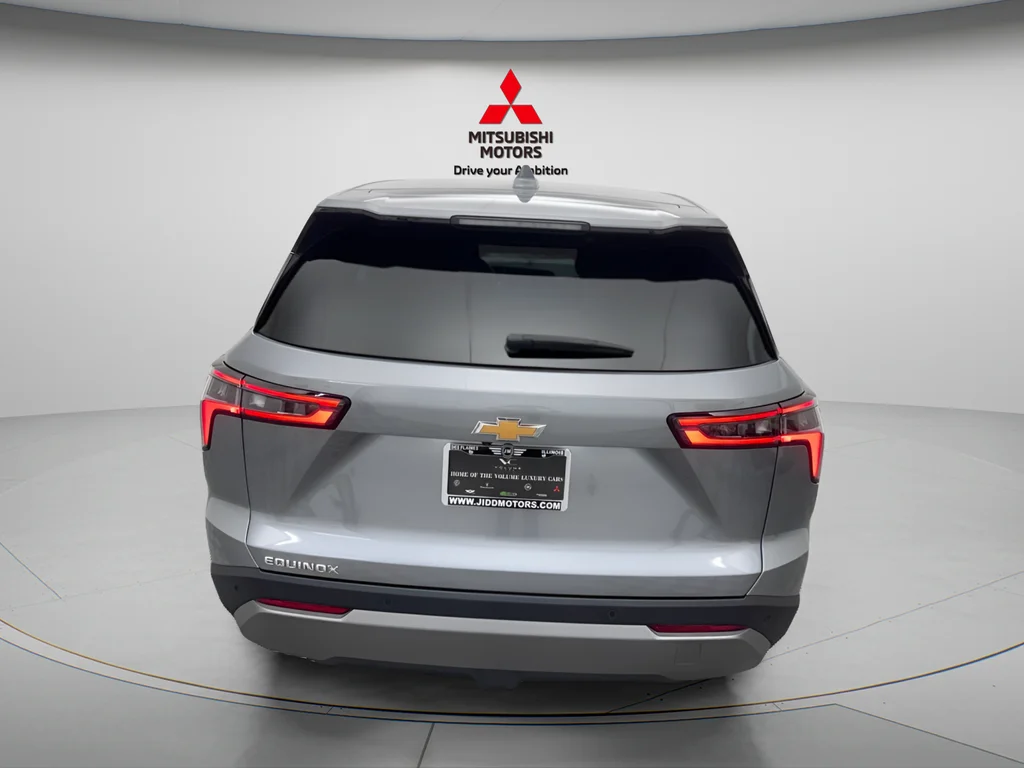 Used 2026 Sterling Gray Metallic Chevrolet LT image 5