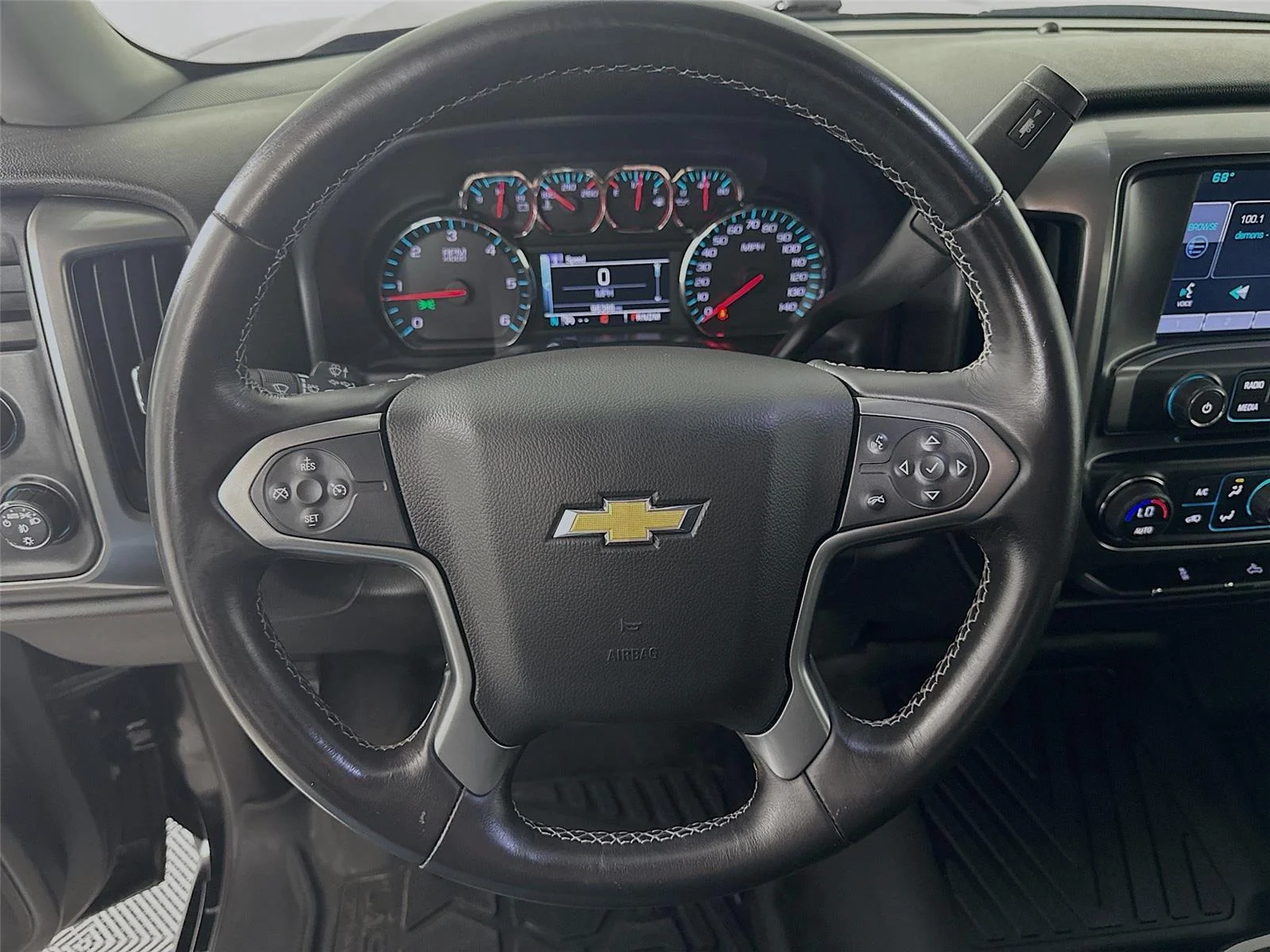 Used 2015 BLACK Chevrolet LT image 18