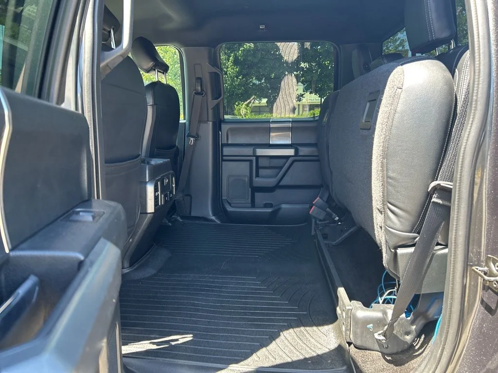Used 2018 Gray Ford XLT image 22