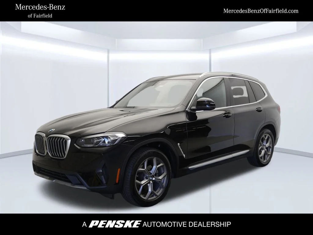 Used 2023 Jet Black BMW xDrive30i image 1