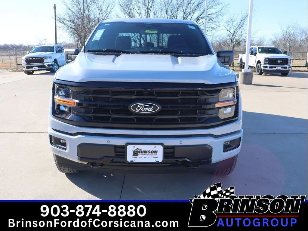 New 2026 Avalanche Ford XLT image 2