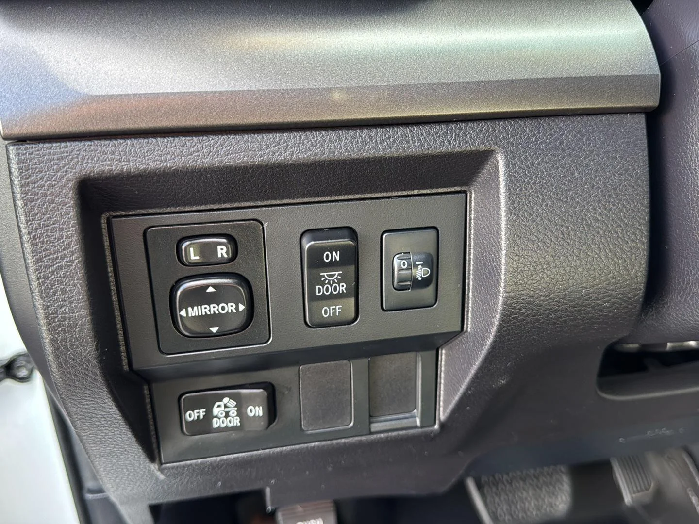 2014 Toyota Tundra SR5 - Photo 22