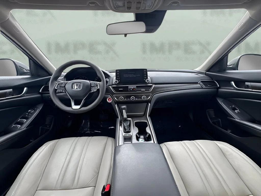 Used 2019  Honda EX image 13