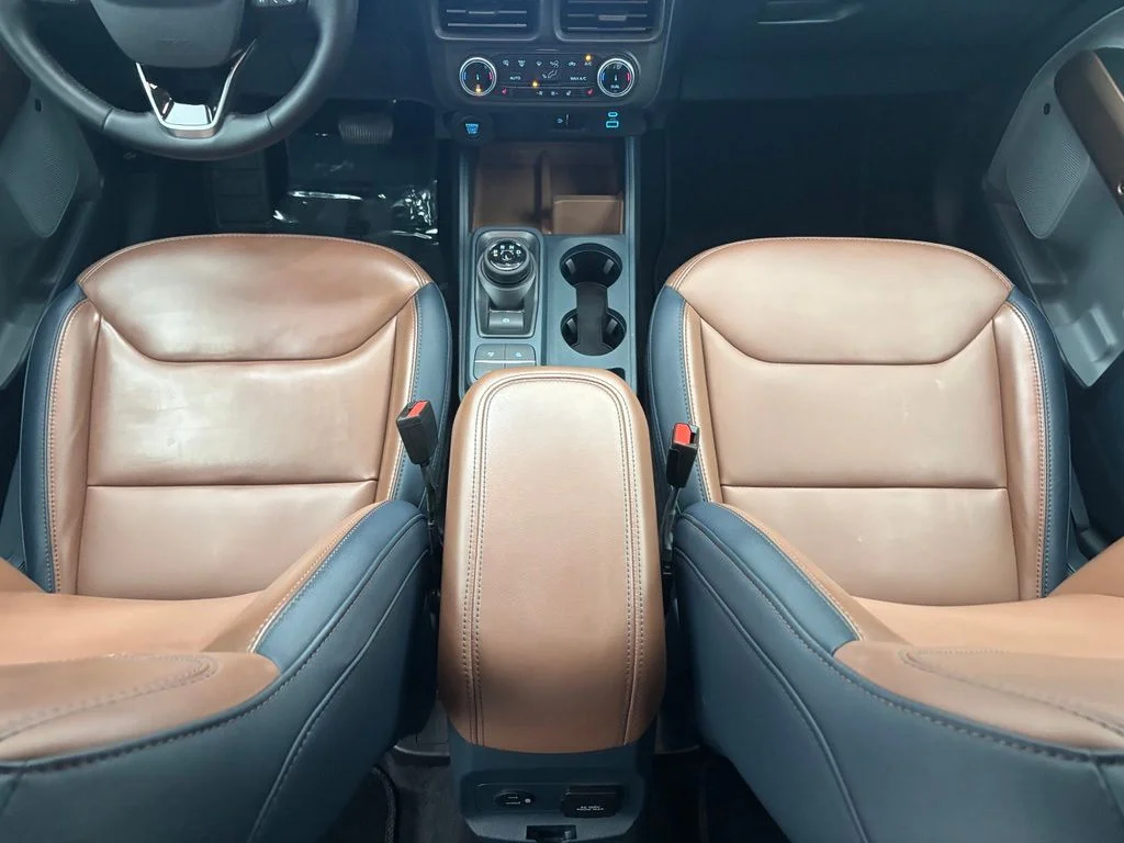 Used 2024 Gray Ford Lariat image 37
