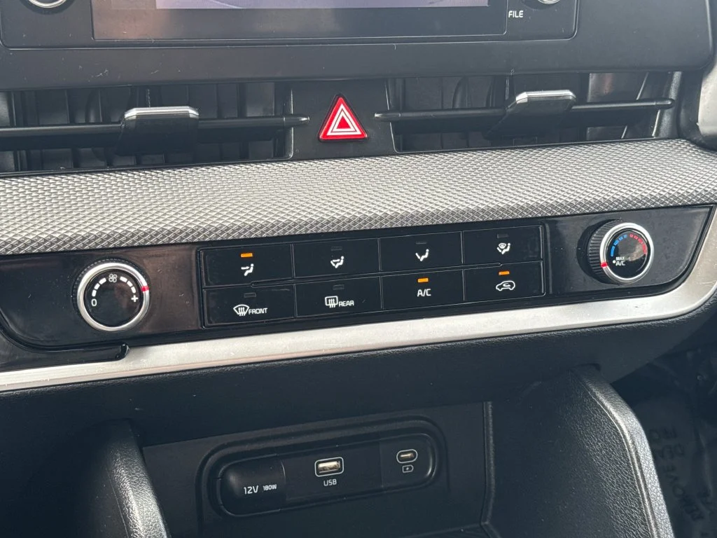 Used 2024 Black Kia LX image 24