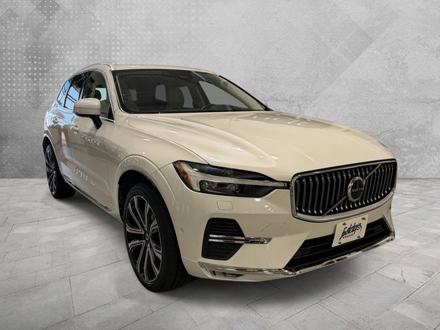 2023 Volvo XC60 Ultimate Bright Theme