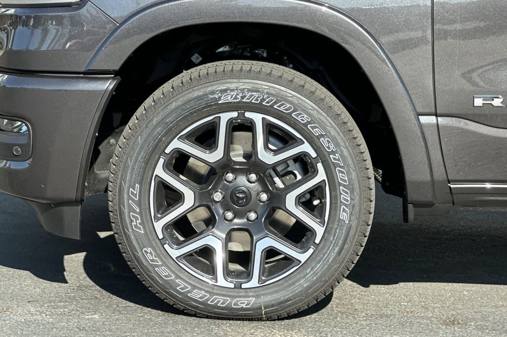 2026 RAM 1500 Laramie - Photo 24