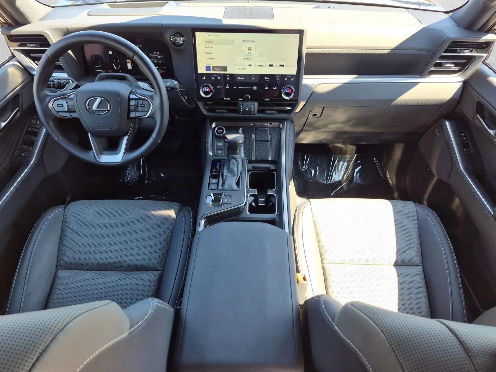 Certified Used 2025 Caviar Lexus LUXURY PLUS image 16