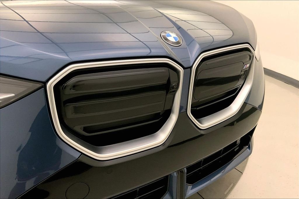 Used 2026 Arctic Race Blue Metallic BMW  image 28