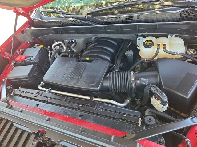 Used 2025 Red GMC SLT image 22