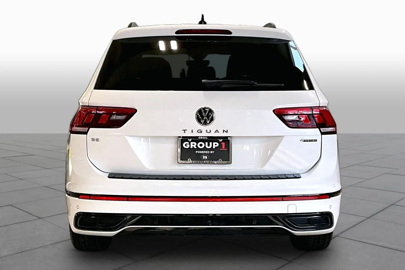 Used 2023 Opal White Pearl Volkswagen SE R-Line Black image 5