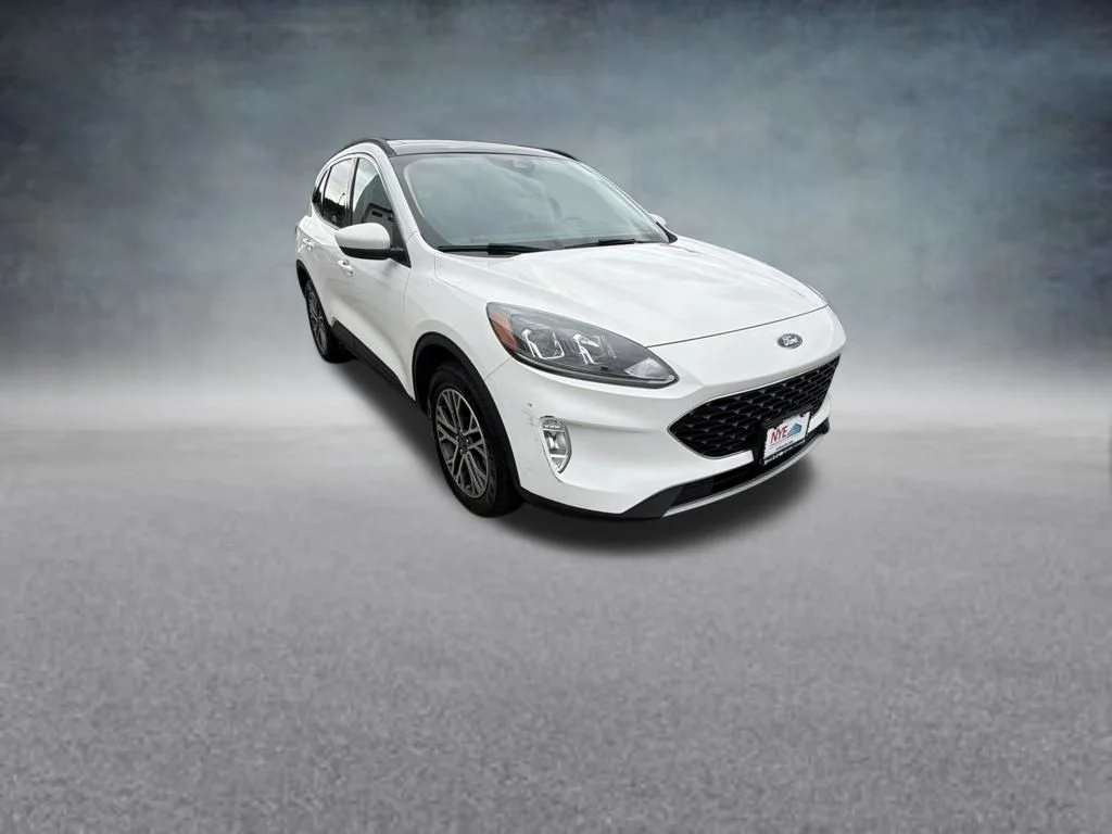 Used 2020 White Ford SEL image 8