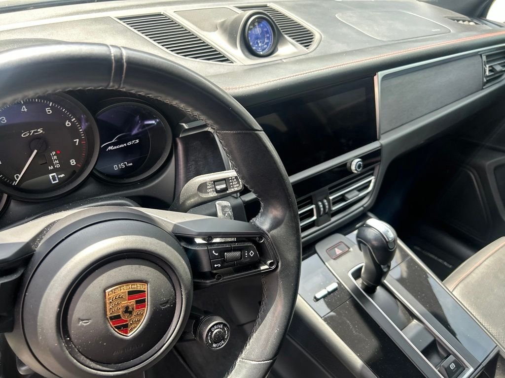 Used 2023  Porsche GTS image 16