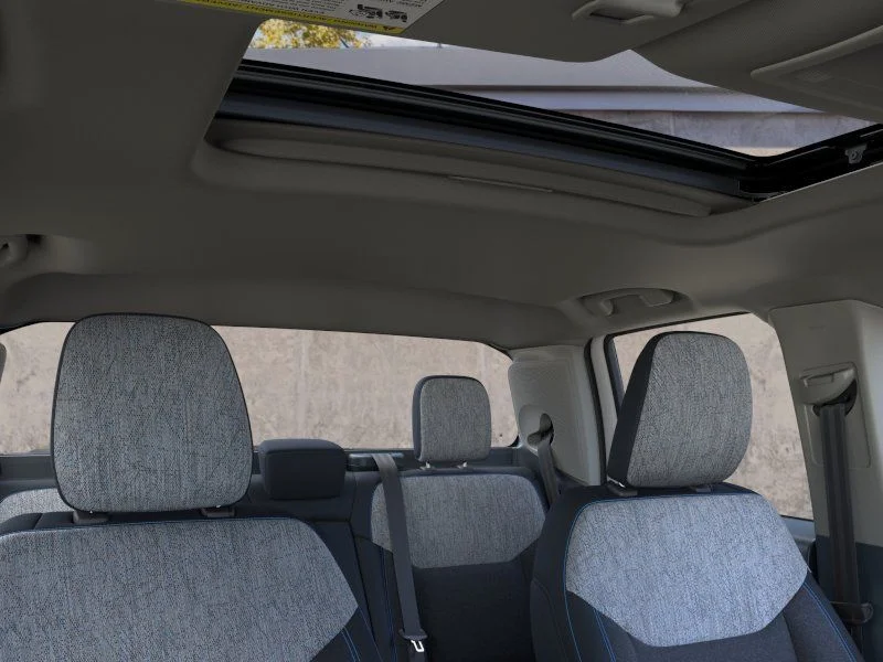 New 2026 Oxford White Ford XLT image 13