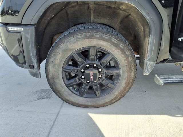 Used 2025 Black GMC AT4 image 24