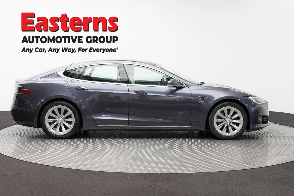 Used 2018 Gray Tesla 100D image 4