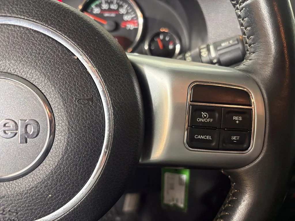 Used 2016 Silver Jeep Unlimited Rubicon image 25