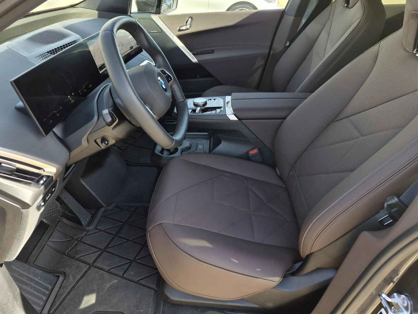 Used 2026 Dark Graphite Metallic BMW xDrive45 image 28