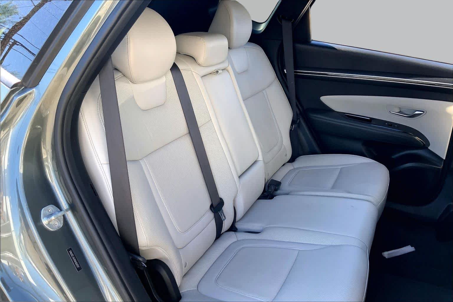 Used 2022 Amazon Gray Hyundai Limited image 17