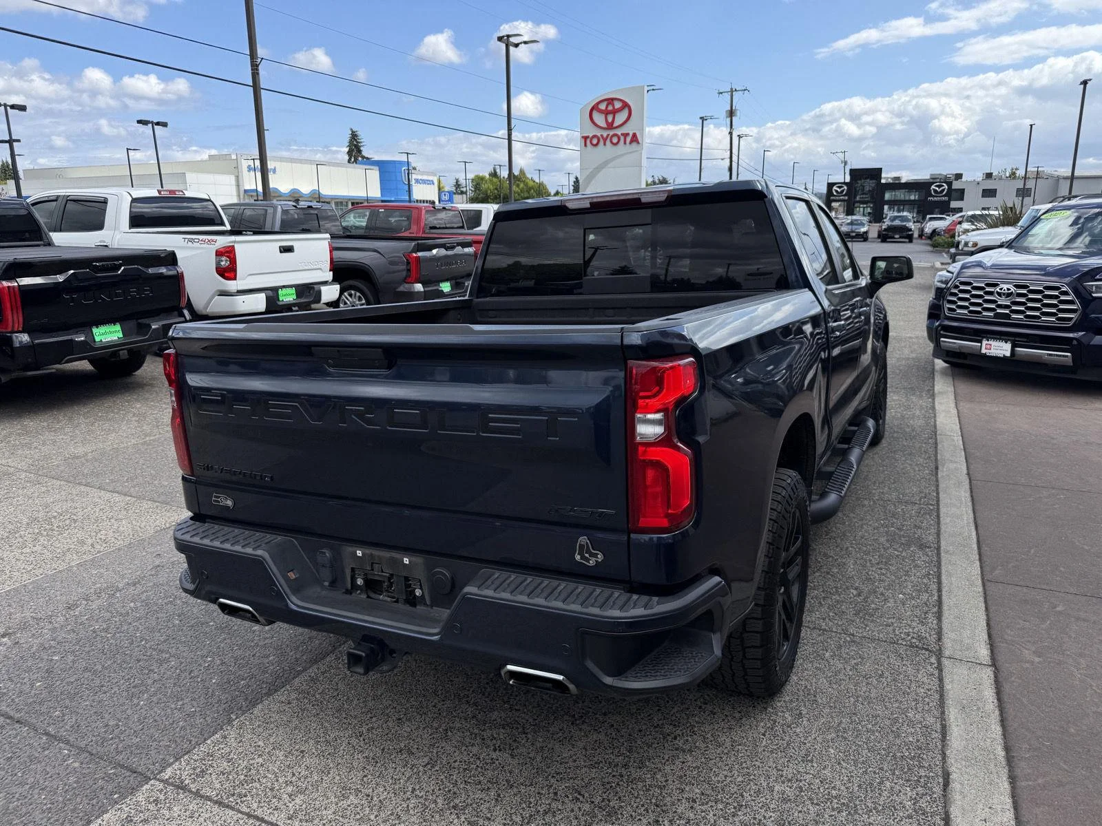 Used 2022 Northsky Blue Metallic Chevrolet RST image 6
