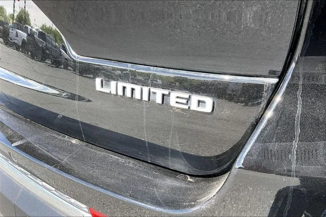 Used 2025 Black Jeep Limited image 34