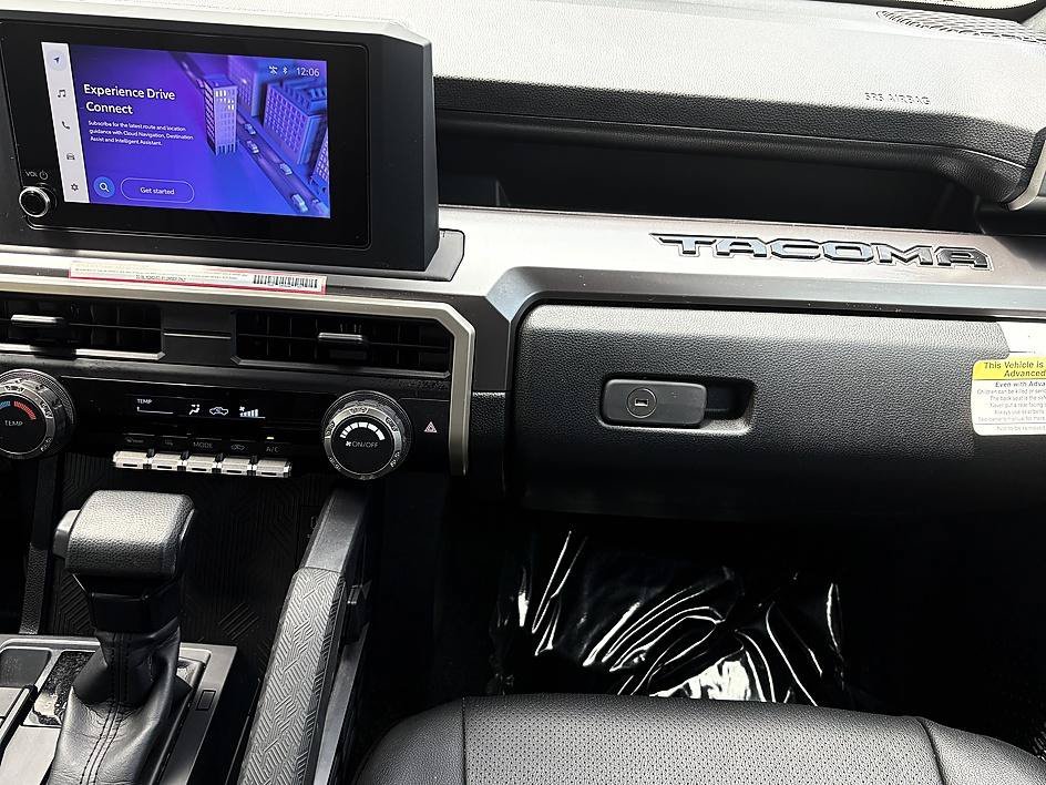 Used 2024 Ice Toyota SR5 image 12