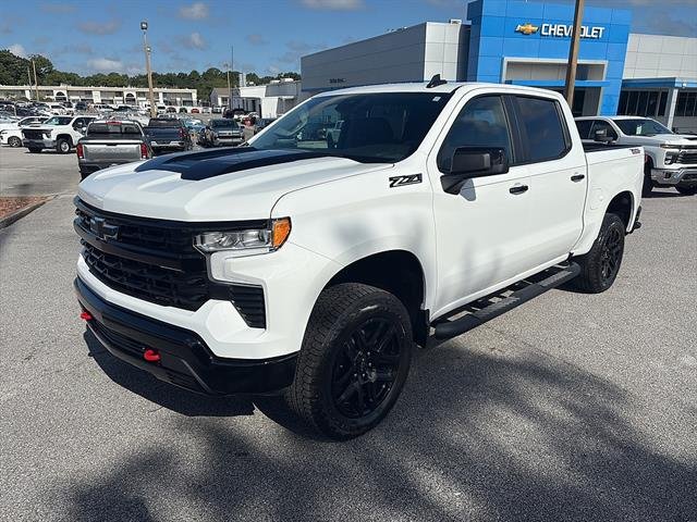 2026 Chevrolet Silverado 1500 LT Trail Boss - Photo 2
