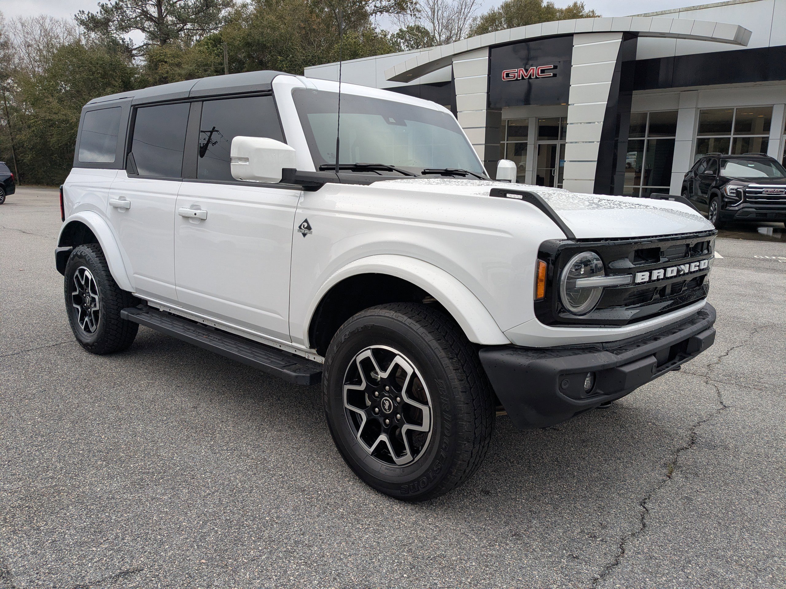 2023 Ford Bronco 4-Door Outer Banks