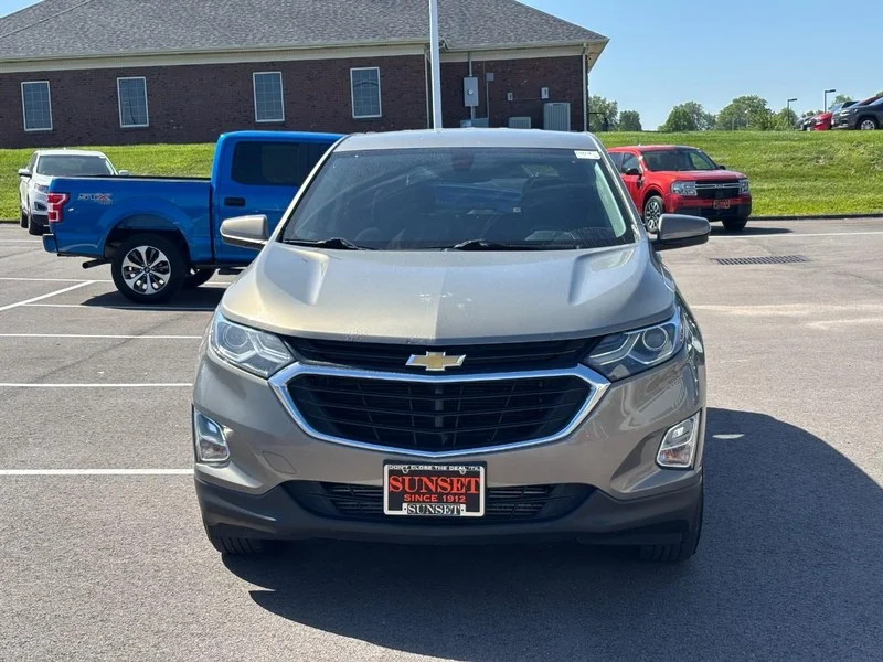 Used 2018 Pepperdust Metallic Chevrolet LT image 8