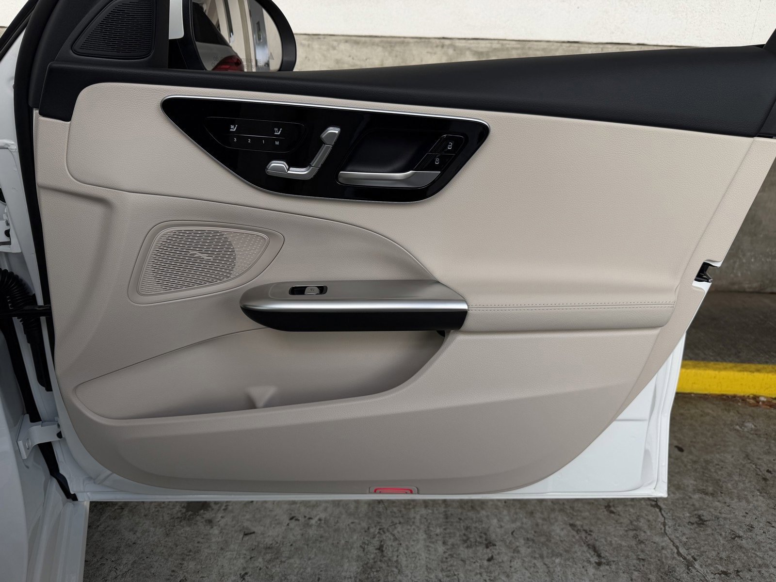 New 2026 Polar White Mercedes-Benz C 300 image 41