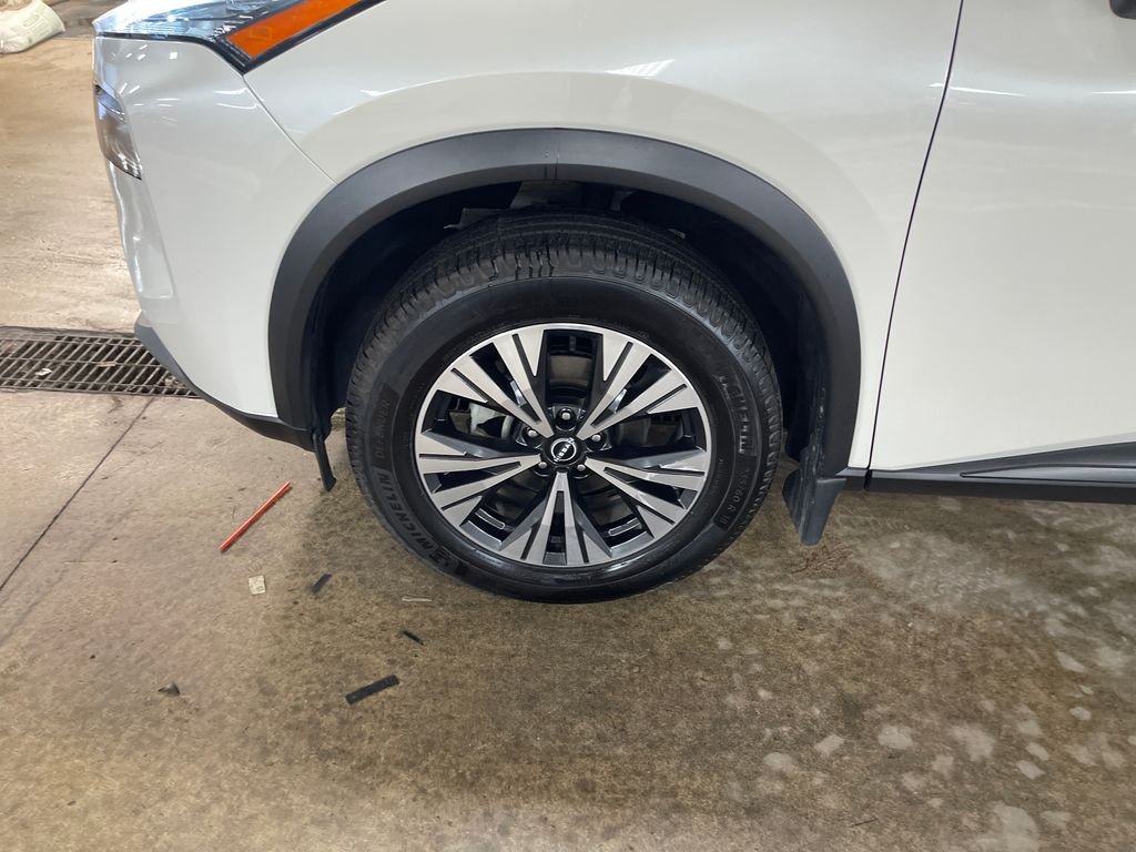 Used 2023 White Nissan SV image 12