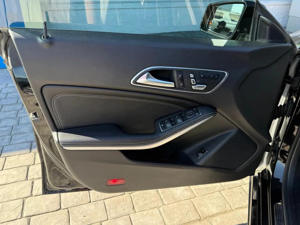 Used 2019 Black Mercedes-Benz CLA 250 image 27