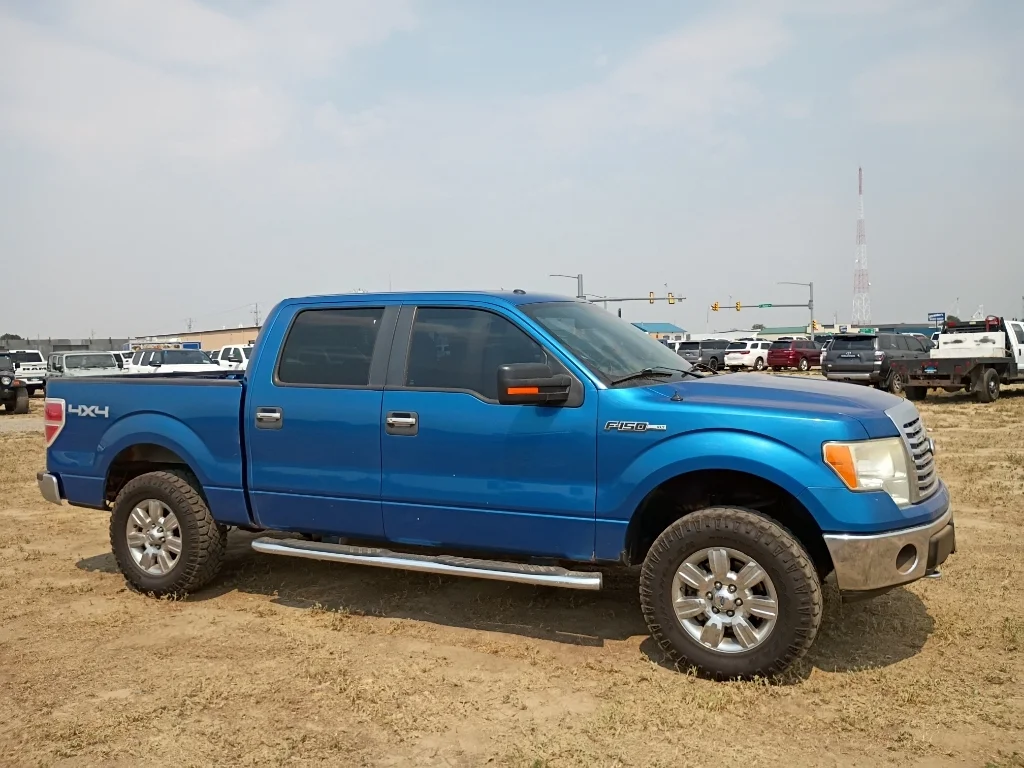 Used 2012 Blue Ford XLT image 7