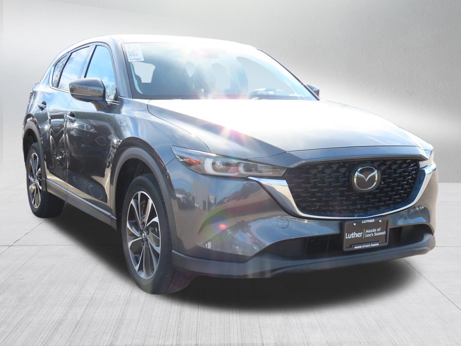 2023 Mazda CX-5 S Premium package