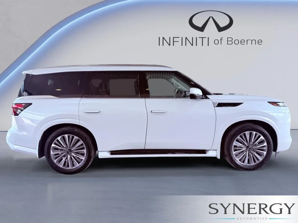 New 2026 RADIANT WHITE INFINITI Luxe 4WD image 4