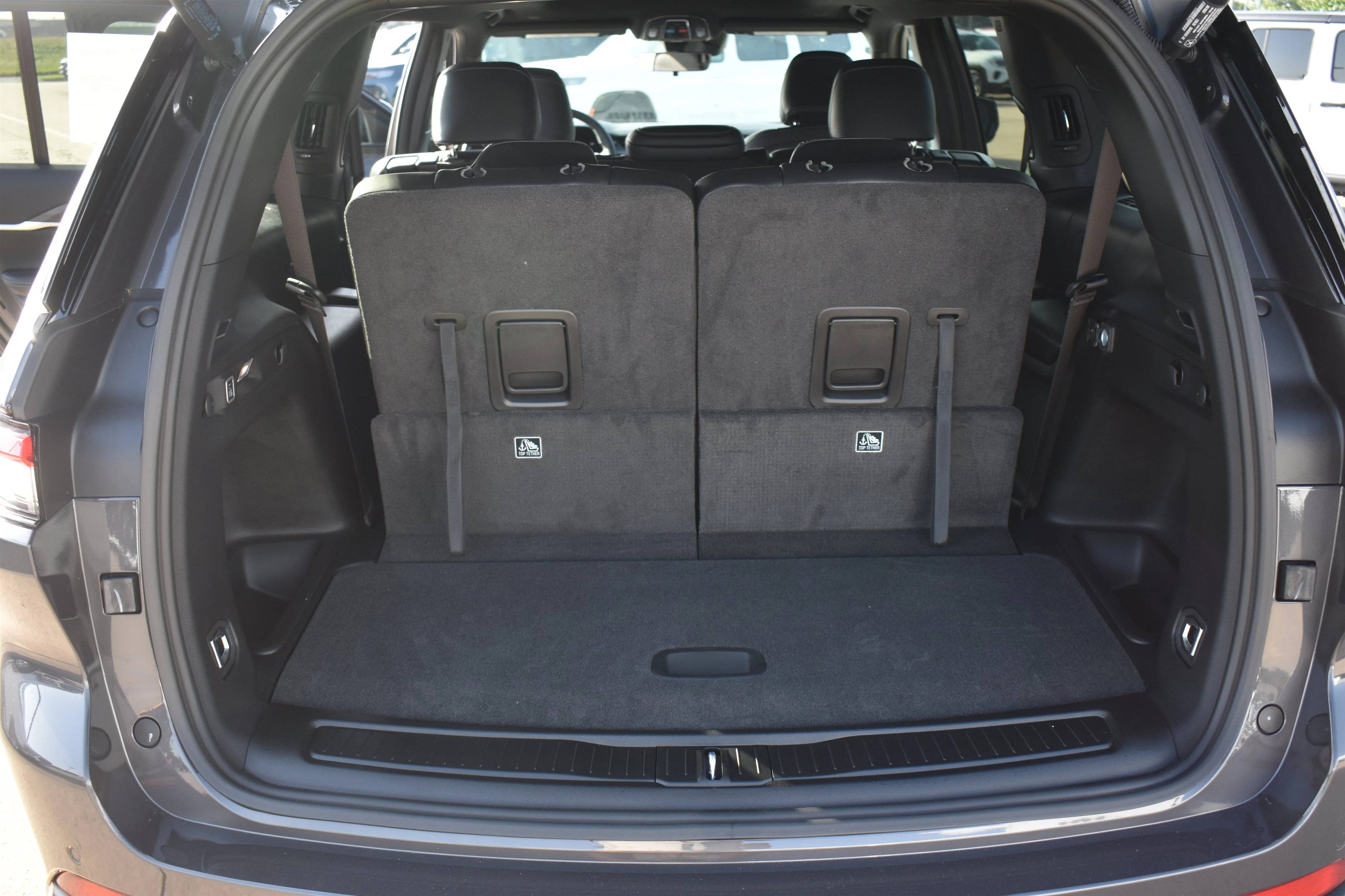 New 2026 Baltic Gray Metallic Clearcoat Jeep Laredo Altitude image 18