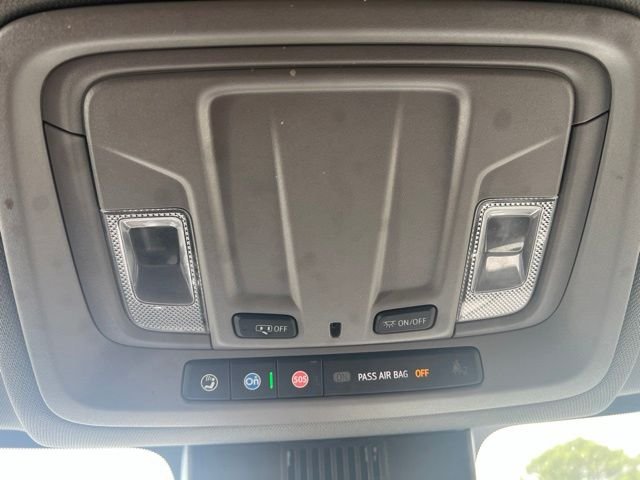 Used 2023 White GMC SLE image 11