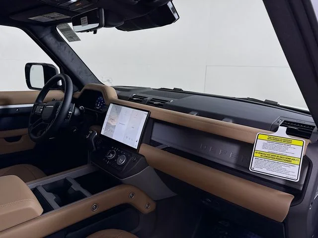New 2026 Fuji White Land Rover V8 image 32