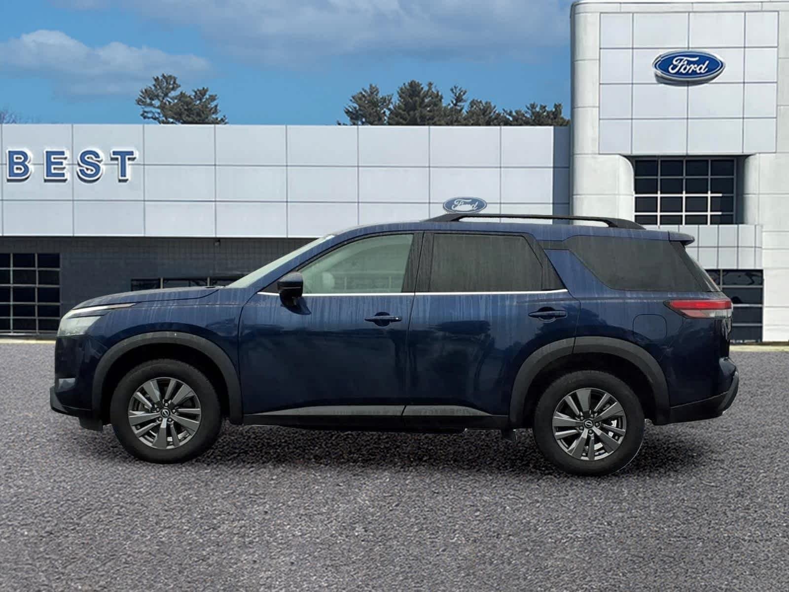 Used 2024 Deep Ocean Blue Pearl Nissan SV image 2