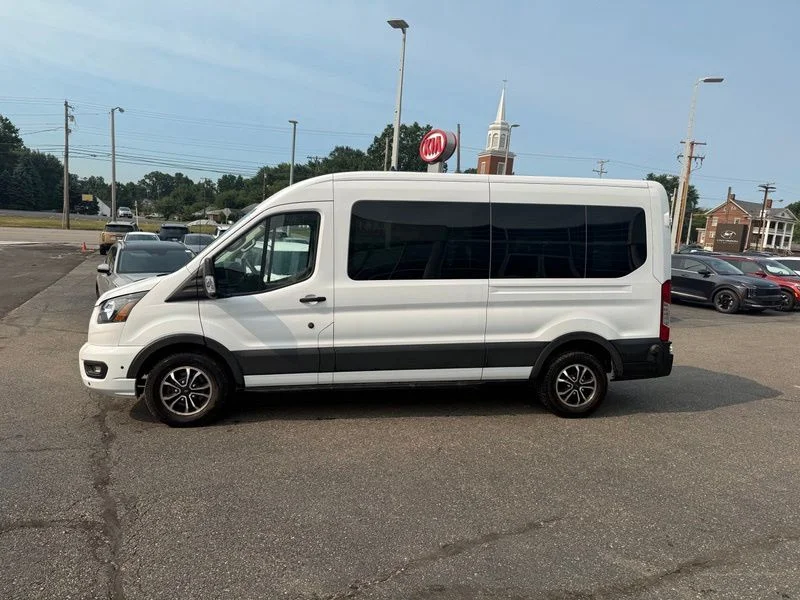 Used 2024 White Ford XL image 5