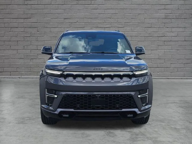 New 2026 Baltic-Gray Metallic Clear-Coat Exterior Paint Jeep Upland image 8