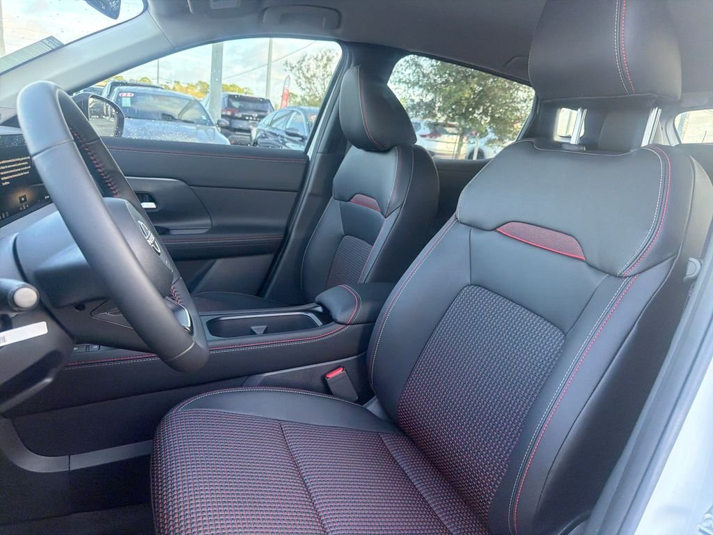 New 2026 Nissan Kicks SR 4D Sport Utility