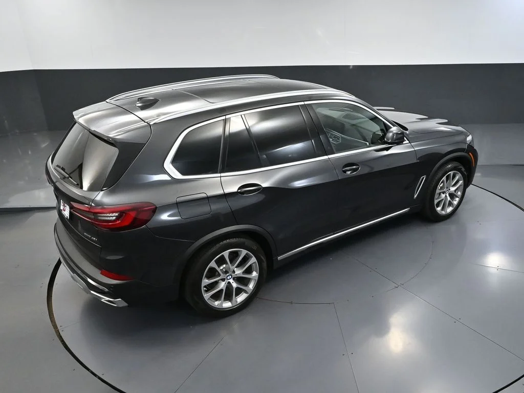 Used 2023 Gray BMW xDrive40i image 60