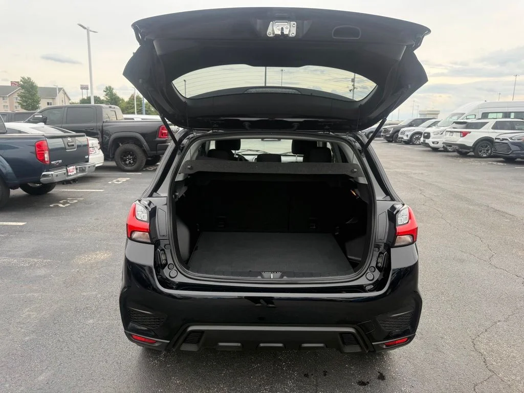Certified Used 2021 Labrador Black Metallic Mitsubishi 2.0 LE image 40