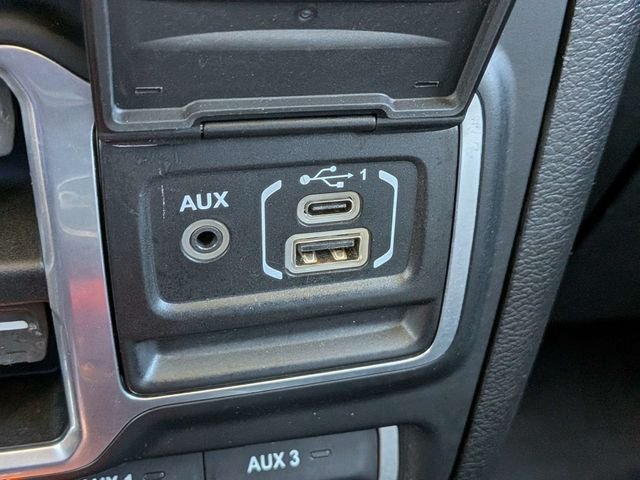 Used 2018 Black Jeep Unlimited Rubicon image 21