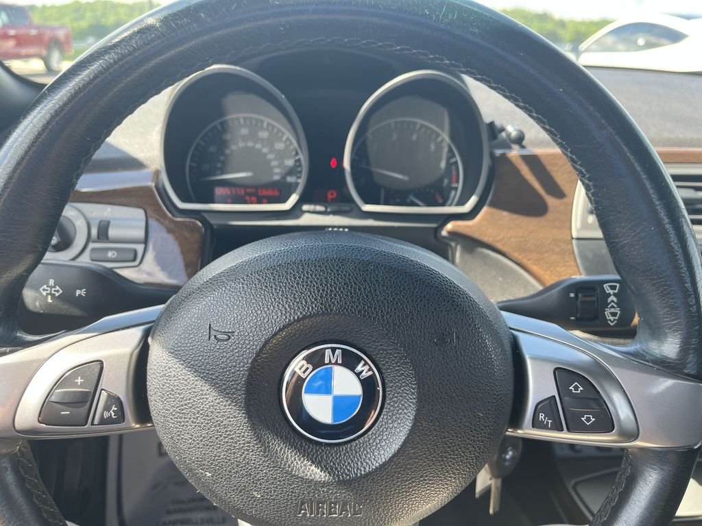 Used 2004 Gray BMW 2.5i image 14