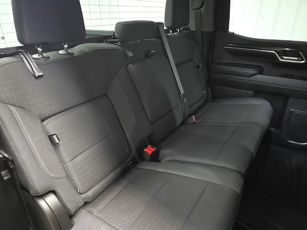 Used 2024 Silver GMC Elevation image 16